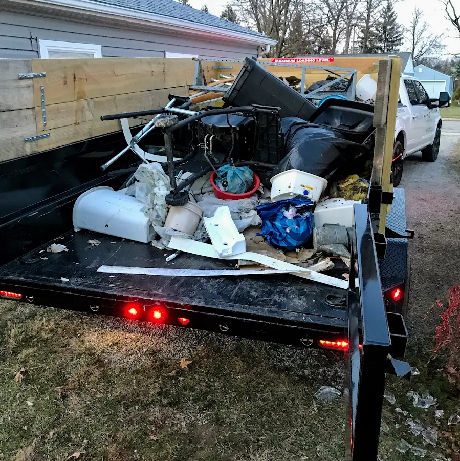 Roll-off dumpster delivered to a residential driveway in Bardstown